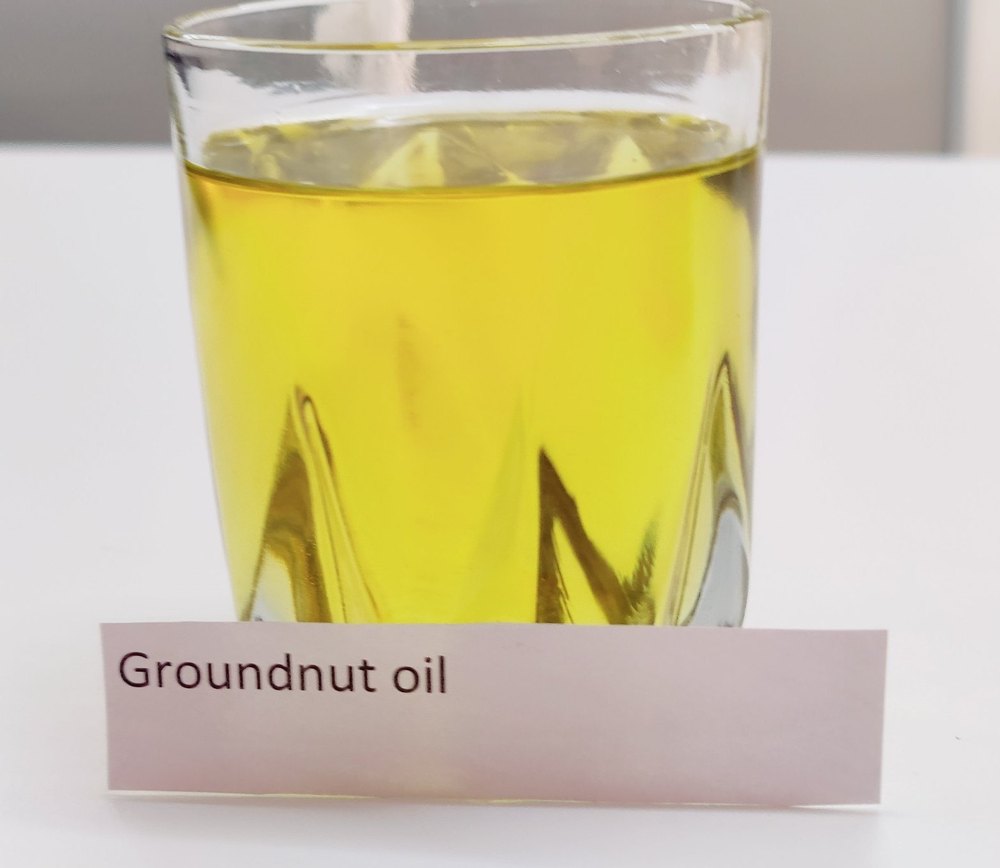 Refined Groundnut Oil, Packaging Type: Loose, Speciality: Low Cholestrol img