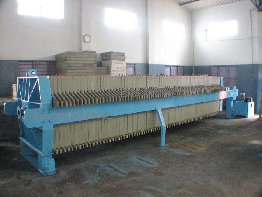 Horizontal White Filter Press For Ceramic Industry, Filtration Capacity: >3000 litres/hr, Automation Grade: Semi-Automatic img